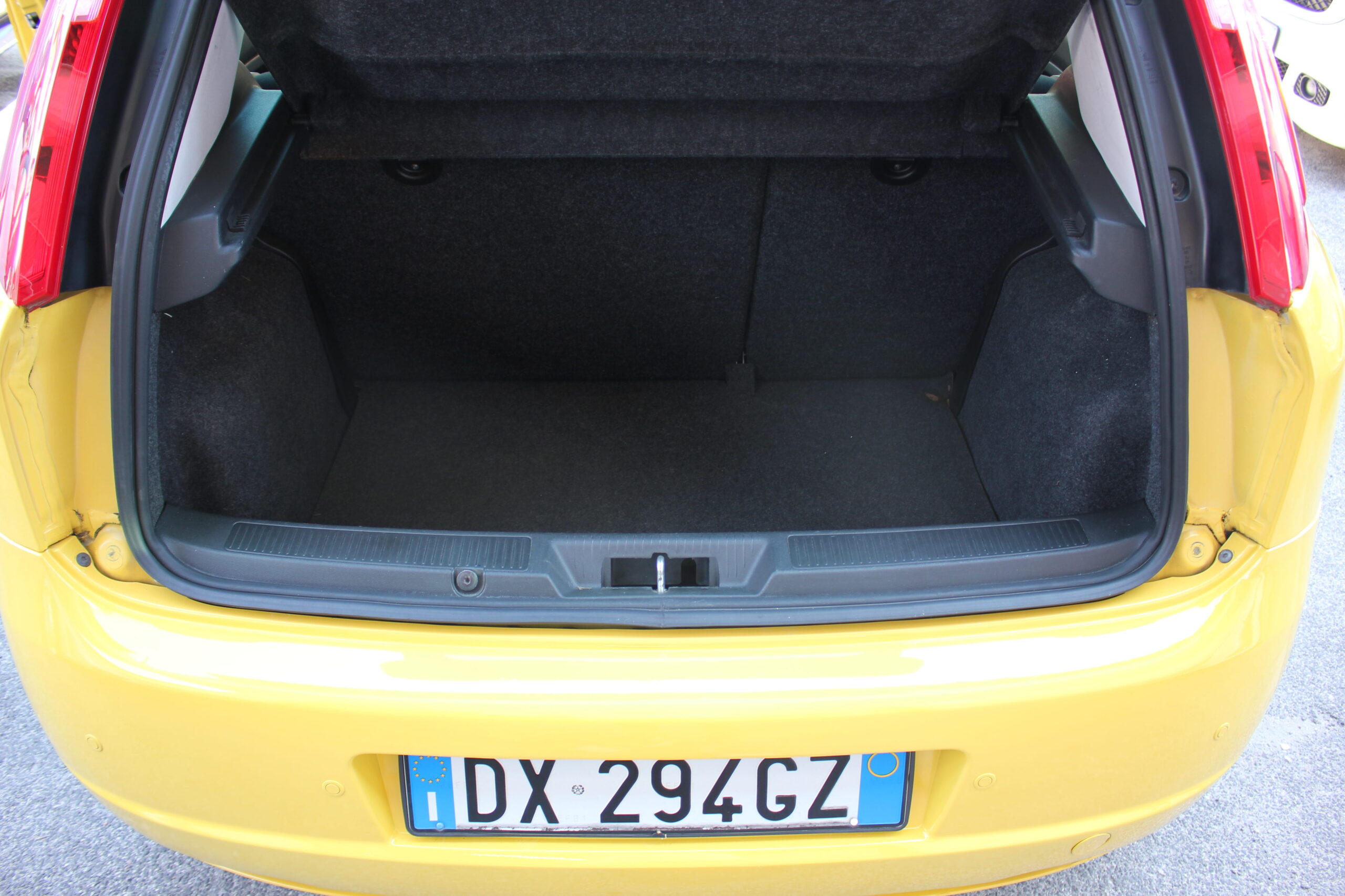 FIAT GRANDE PUNTO 1.4 FIRE 77 CV 5 PORTE FUN - immagine 9