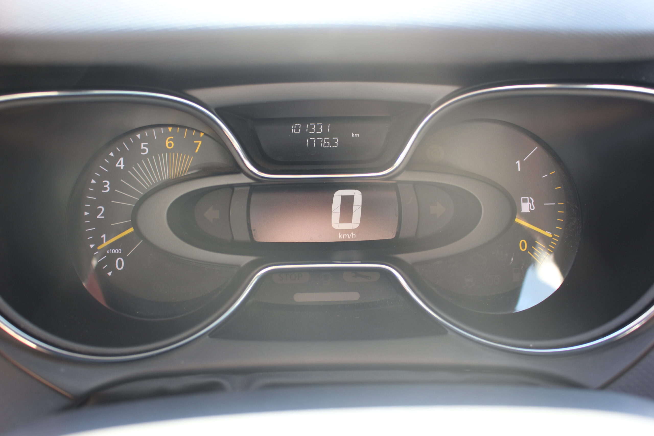RENAULT CAPTUR 0.9 TCE 90 CV ENERGY ZEN - immagine 19
