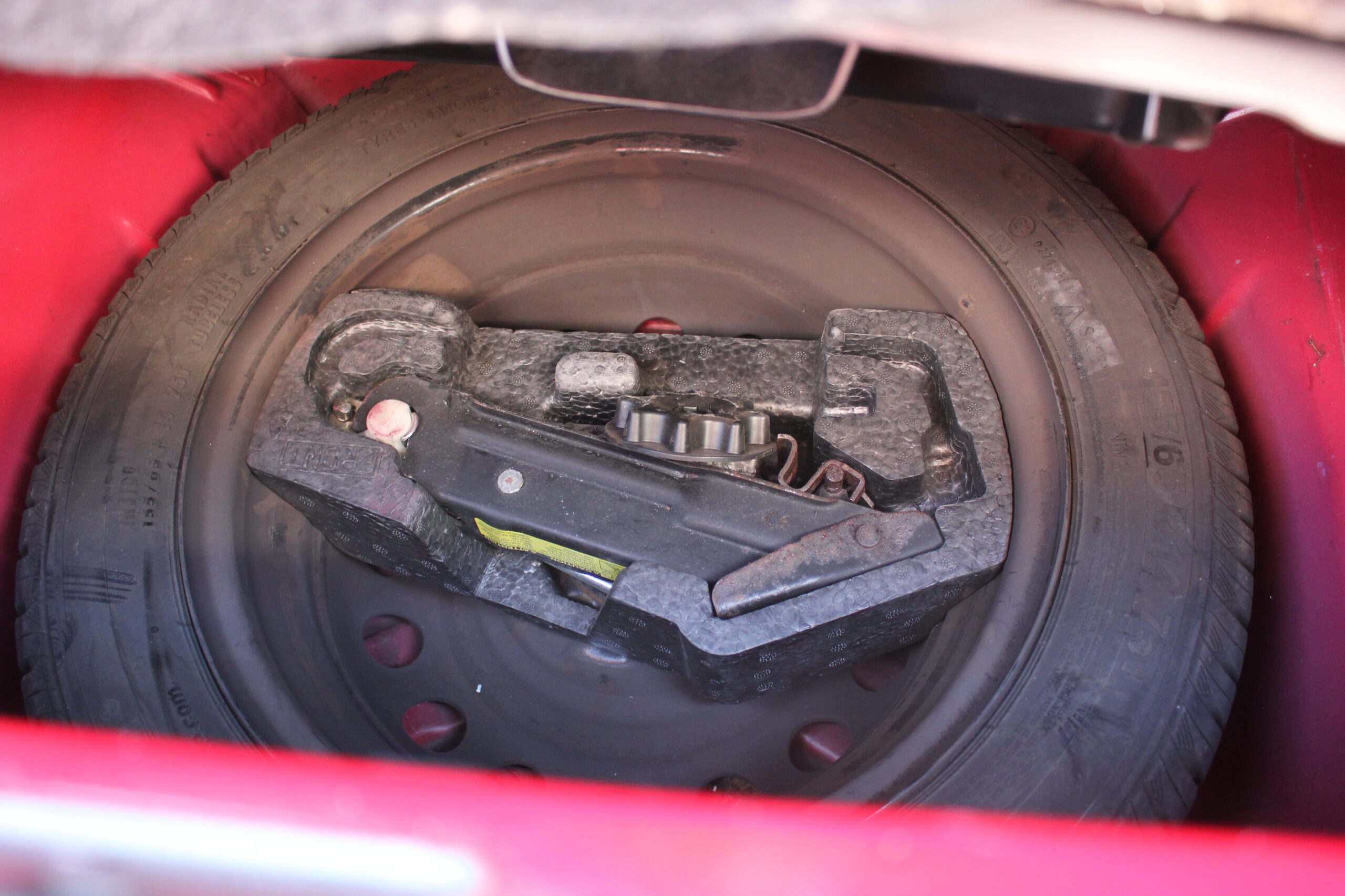 TOYOTA AYGO 1.0 VVT 68 CV SOL - immagine 9