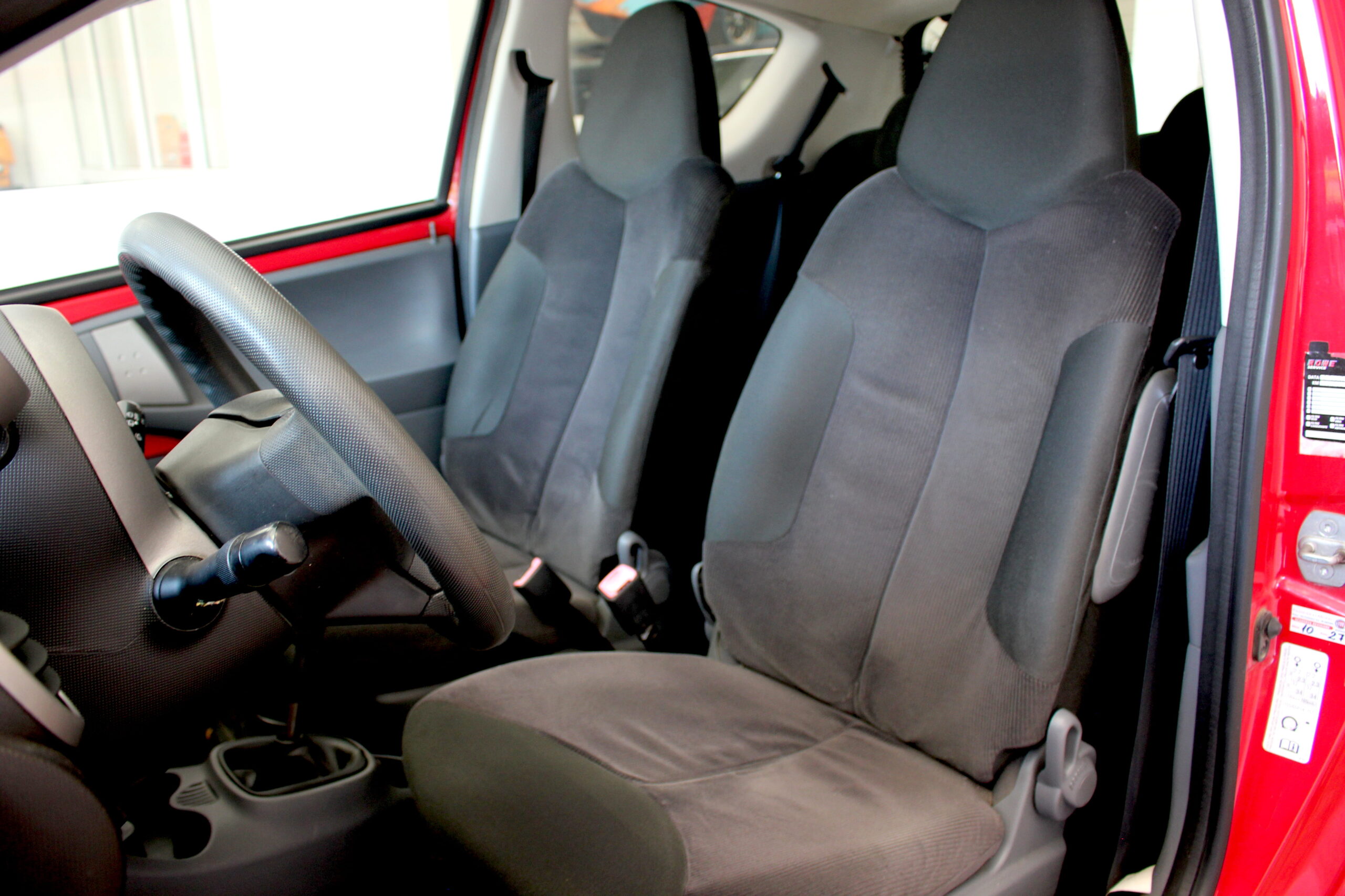 TOYOTA AYGO 1.0 VVT 68 CV SOL - immagine 12